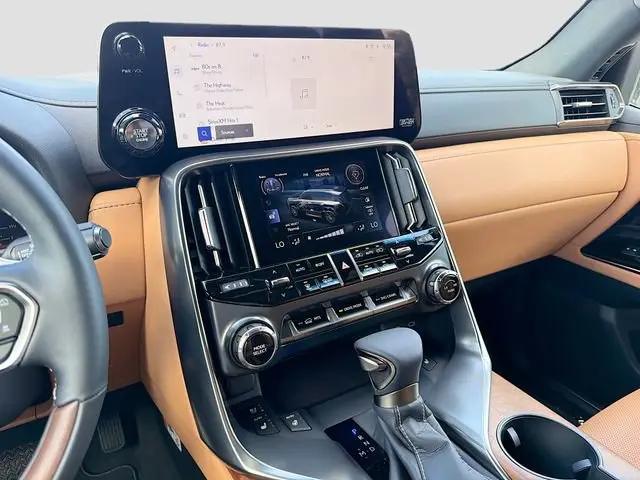 2026 Lexus LX Luxury