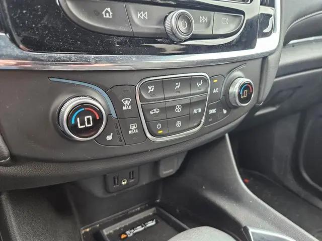2023 Chevrolet Traverse FWD LT Cloth