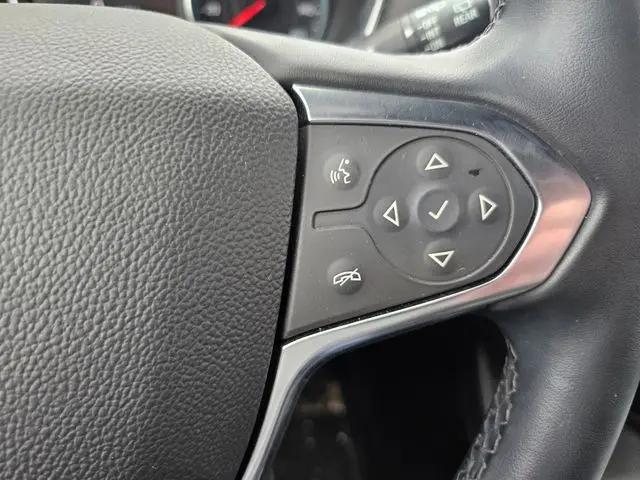 2023 Chevrolet Traverse FWD LT Cloth