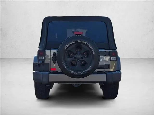 2016 Jeep Wrangler Unlimited Sahara
