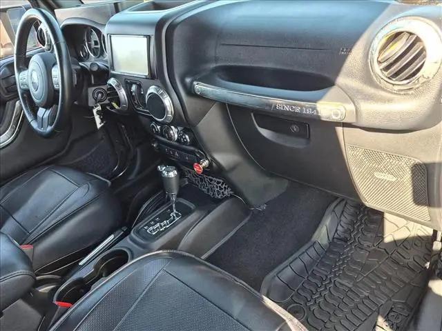 2016 Jeep Wrangler Unlimited Sahara