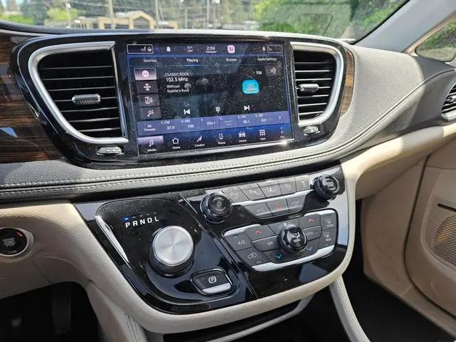 2021 Chrysler Pacifica Limited AWD