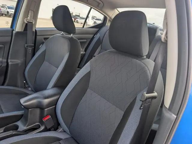 2024 Nissan Versa 1.6 SV