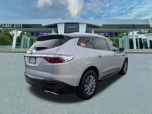 2022 Buick Enclave FWD Essence