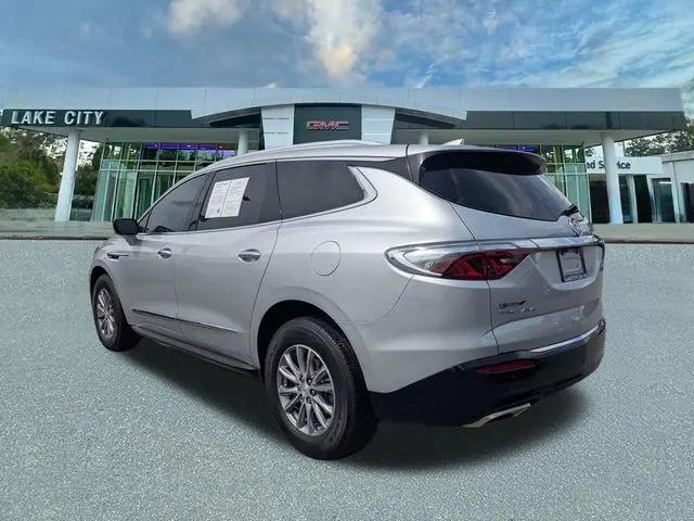 2022 Buick Enclave FWD Essence
