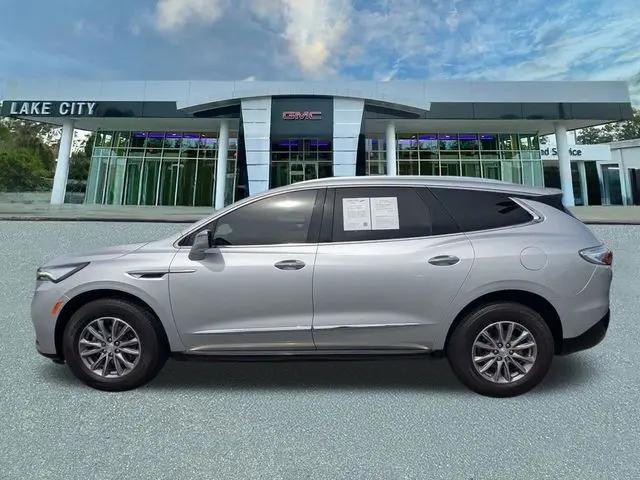 2022 Buick Enclave FWD Essence