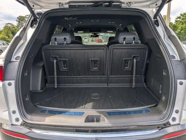 2022 Buick Enclave FWD Essence