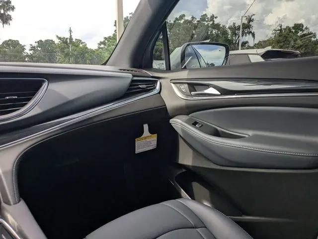 2022 Buick Enclave FWD Essence