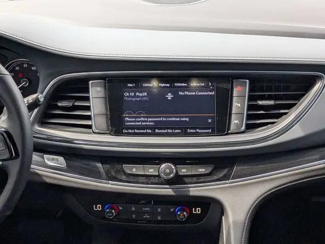 2022 Buick Enclave FWD Essence