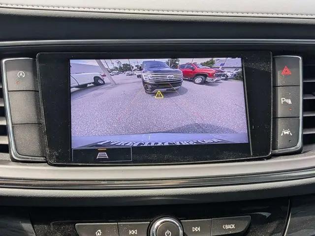 2022 Buick Enclave FWD Essence