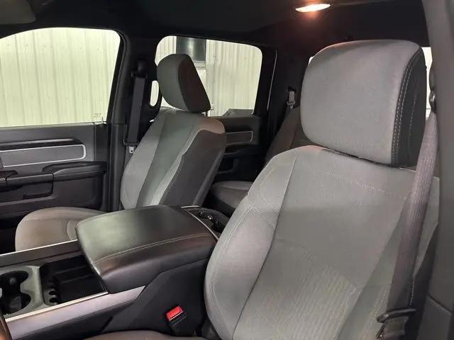 2022 Ram 3500 Big Horn Crew Cab 4x4 6'4" Box