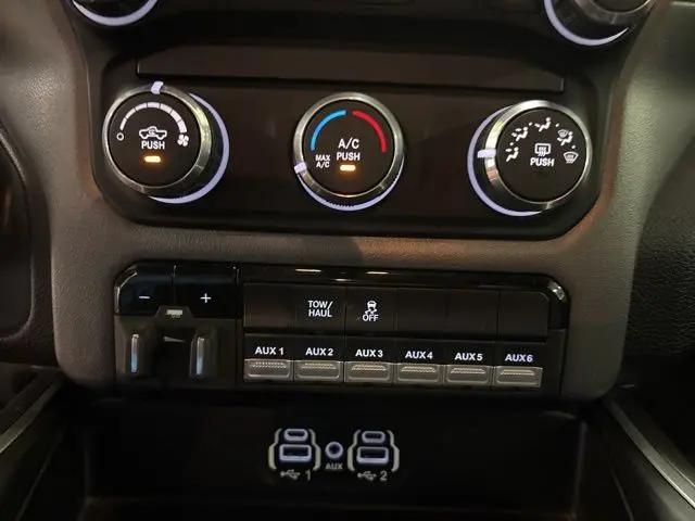 2022 Ram 3500 Big Horn Crew Cab 4x4 6'4" Box