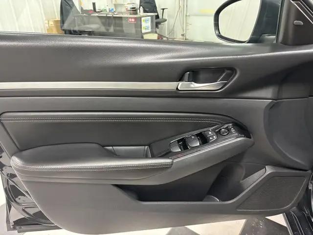 2021 Nissan Altima SV FWD