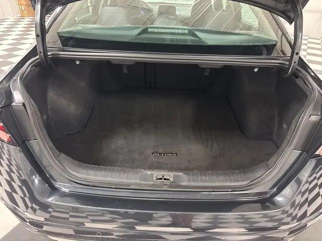 2021 Nissan Altima SV FWD