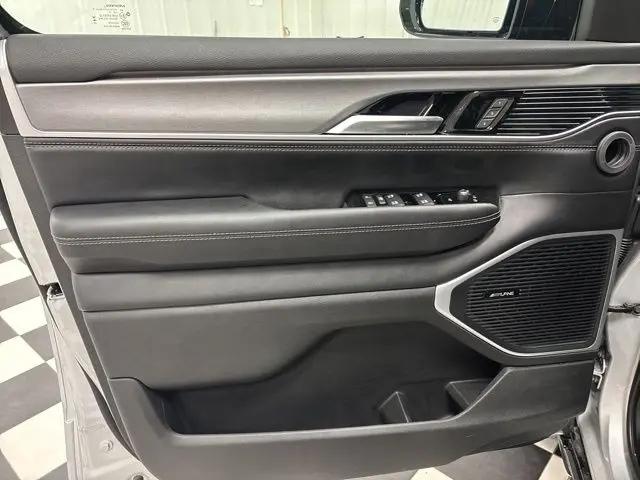2026 Jeep Grand Wagoneer Limited Altitude 4x4
