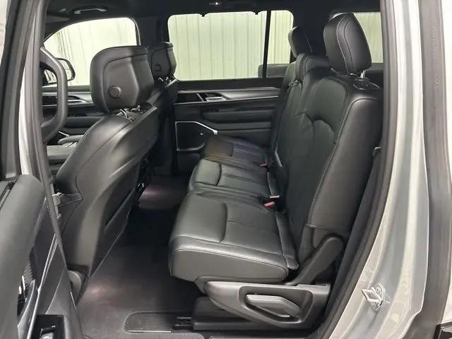 2026 Jeep Grand Wagoneer Limited Altitude 4x4