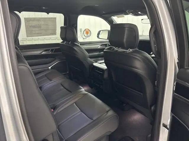 2026 Jeep Grand Wagoneer Limited Altitude 4x4