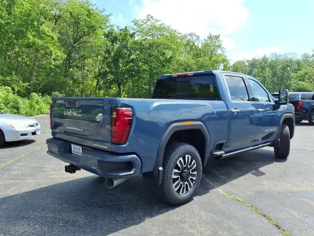 2026 GMC Sierra 2500HD Crew Cab, Standard Bed, Denali Ultimate, 4WD