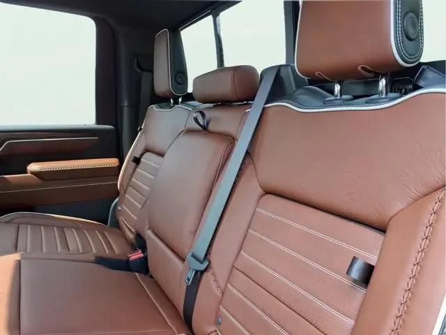2026 GMC Sierra 2500HD Crew Cab, Standard Bed, Denali Ultimate, 4WD