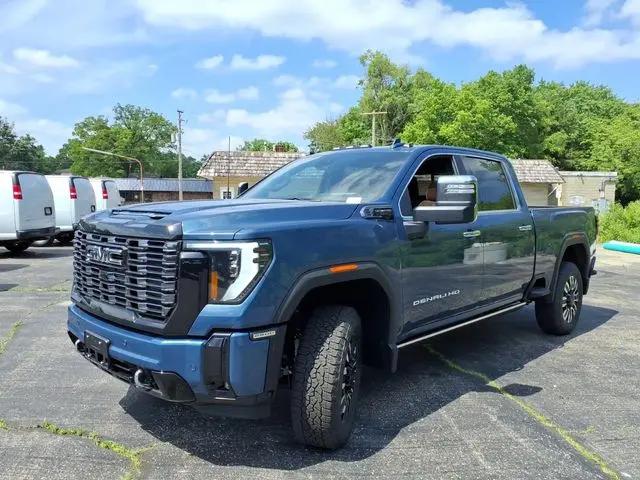 2026 GMC Sierra 2500HD Crew Cab, Standard Bed, Denali Ultimate, 4WD