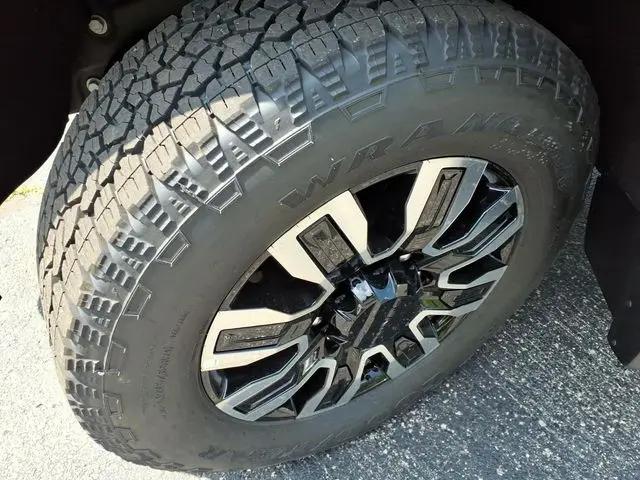 2026 GMC Sierra 2500HD Crew Cab, Standard Bed, Denali Ultimate, 4WD