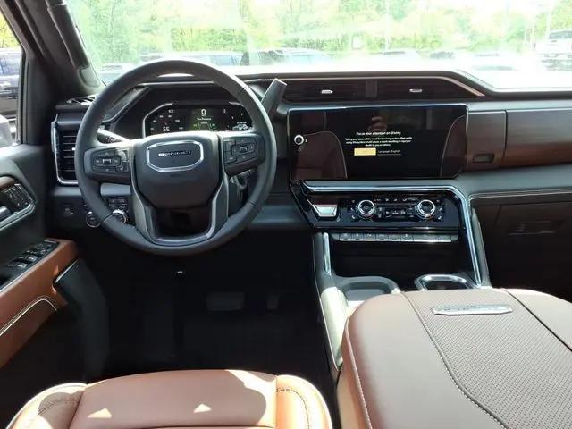 2026 GMC Sierra 2500HD Crew Cab, Standard Bed, Denali Ultimate, 4WD