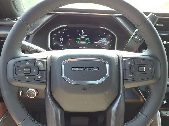 2026 GMC Sierra 2500HD Crew Cab, Standard Bed, Denali Ultimate, 4WD