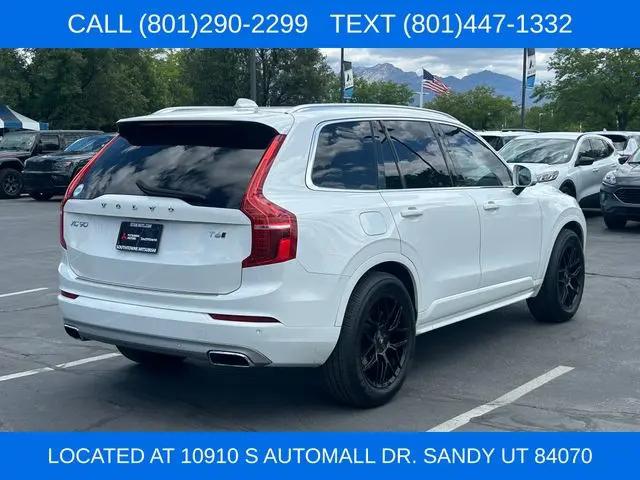 2020 Volvo XC90 T6 Momentum 7 Passenger