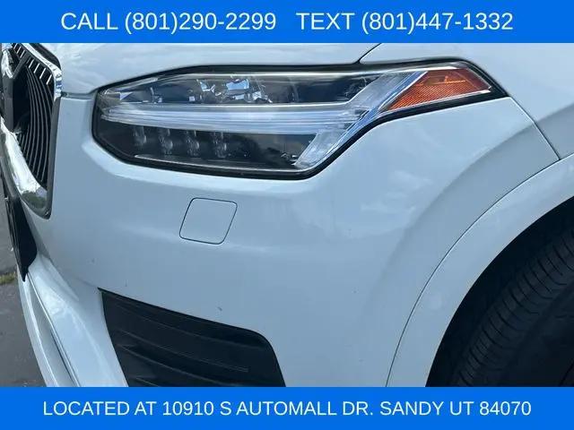 2020 Volvo XC90 T6 Momentum 7 Passenger