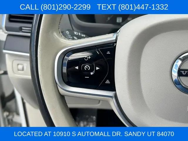 2020 Volvo XC90 T6 Momentum 7 Passenger