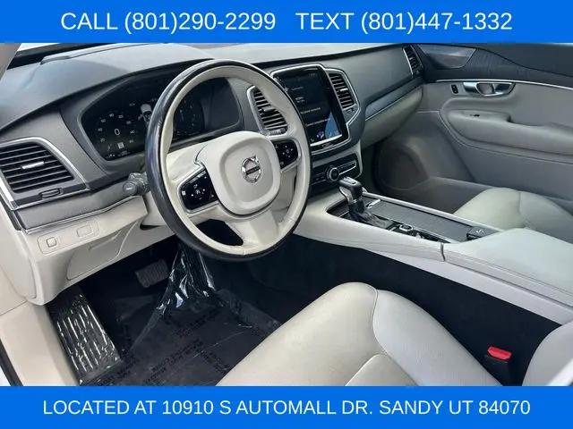 2020 Volvo XC90 T6 Momentum 7 Passenger