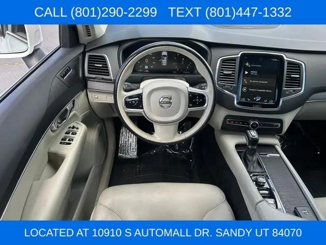 2020 Volvo XC90 T6 Momentum 7 Passenger