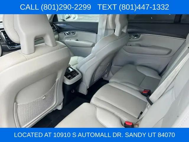 2020 Volvo XC90 T6 Momentum 7 Passenger