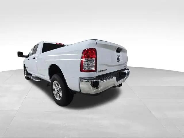 2024 Ram 3500 Big Horn Crew Cab 4x4 8' Box