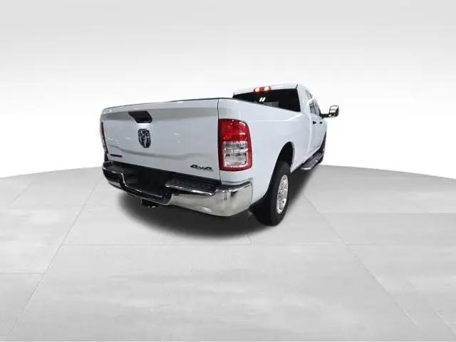 2024 Ram 3500 Big Horn Crew Cab 4x4 8' Box