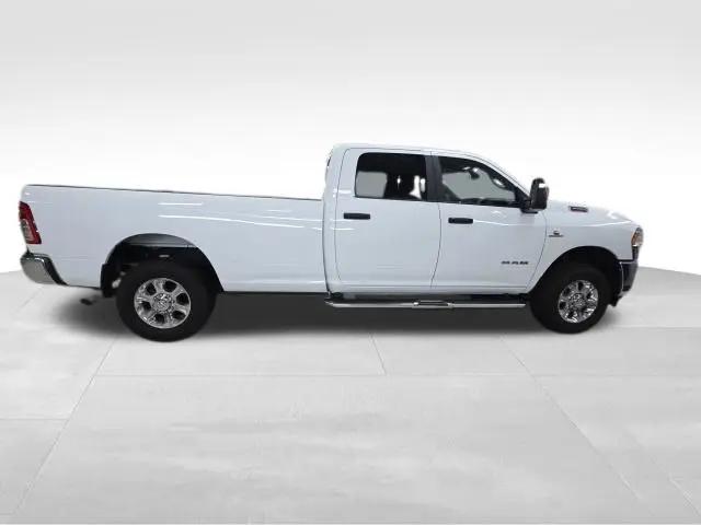 2024 Ram 3500 Big Horn Crew Cab 4x4 8' Box