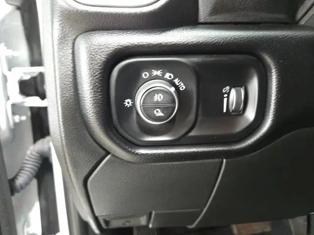 2024 Ram 3500 Big Horn Crew Cab 4x4 8' Box