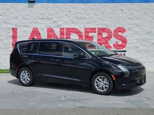 2027 Chrysler Pacifica Select for sale in Little Rock, AR