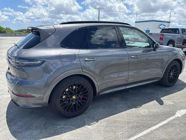 2021 Porsche Cayenne GTS