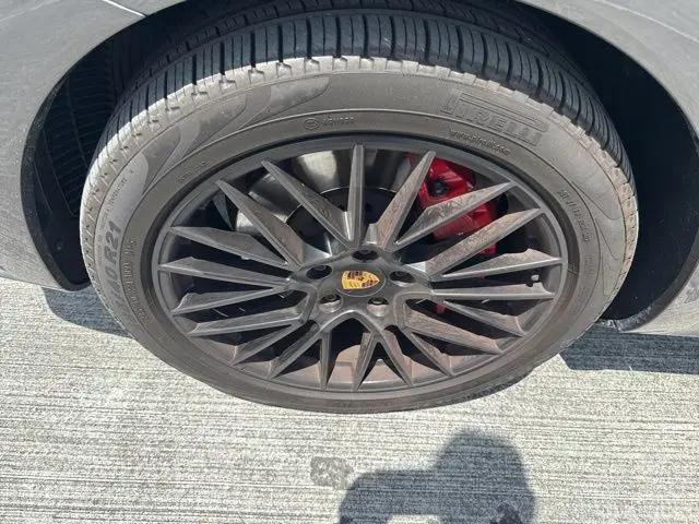 2021 Porsche Cayenne GTS