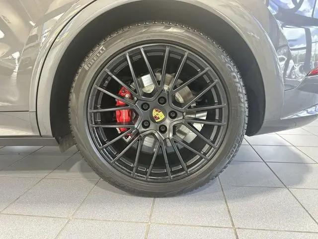 2021 Porsche Cayenne GTS