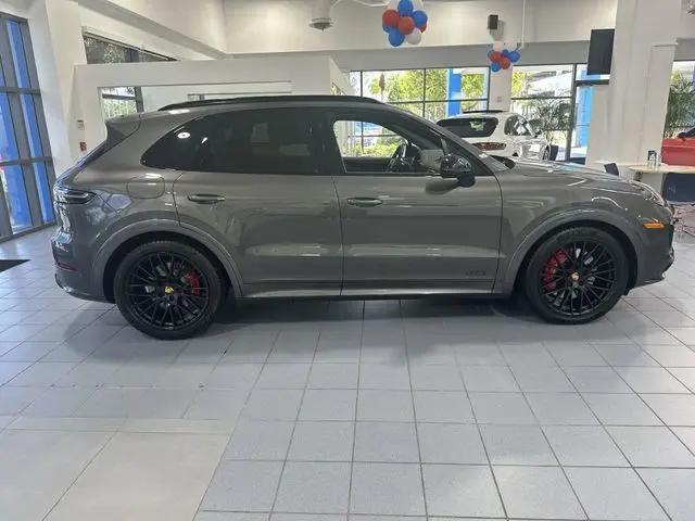2021 Porsche Cayenne GTS