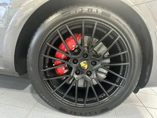 2021 Porsche Cayenne GTS