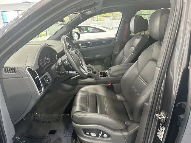 2021 Porsche Cayenne GTS