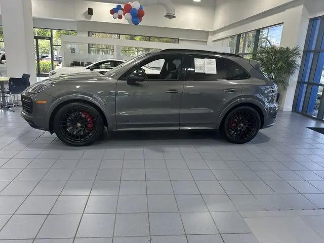 2021 Porsche Cayenne GTS