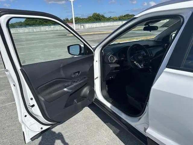 2023 Nissan Kicks SV Xtronic CVT