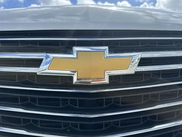 2023 Chevrolet Traverse FWD LT Leather