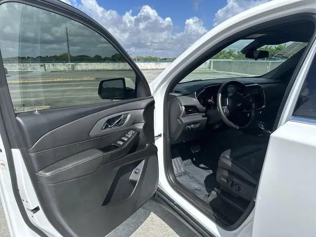 2023 Chevrolet Traverse FWD LT Leather