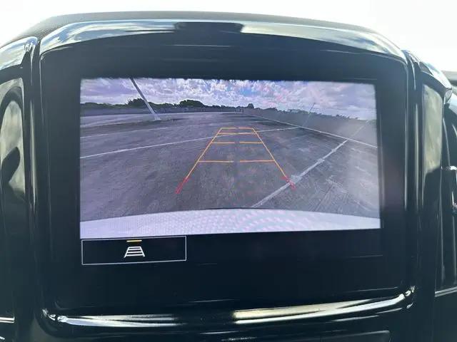 2023 Chevrolet Traverse FWD LT Leather