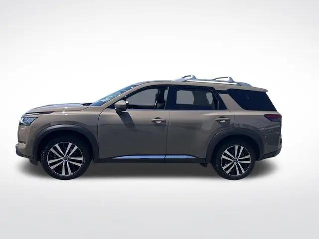 2023 Nissan Pathfinder Platinum 4WD